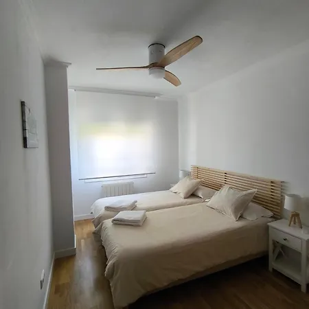 La Vaguada Apartment *